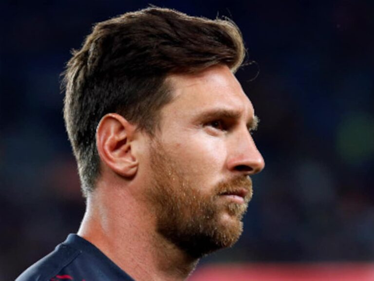 Ronaldo , Messi Top Penalty Misses Ranking List