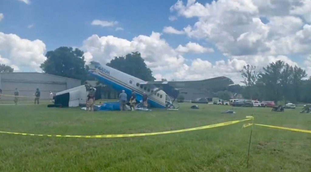 Skydiving Plane With 20 Aboard Crashes In US